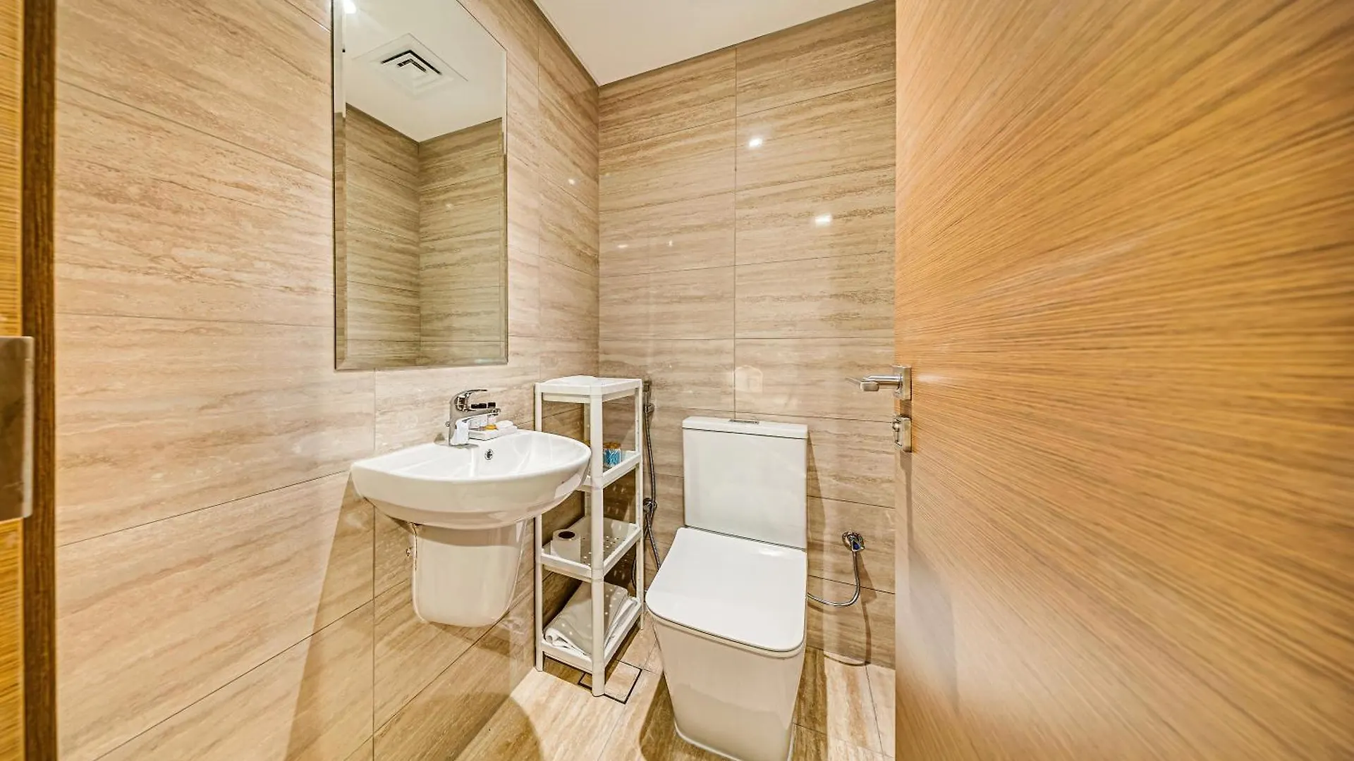 Luxury 3Bd Study In Missoni With Private Elevator Apartment Dubai