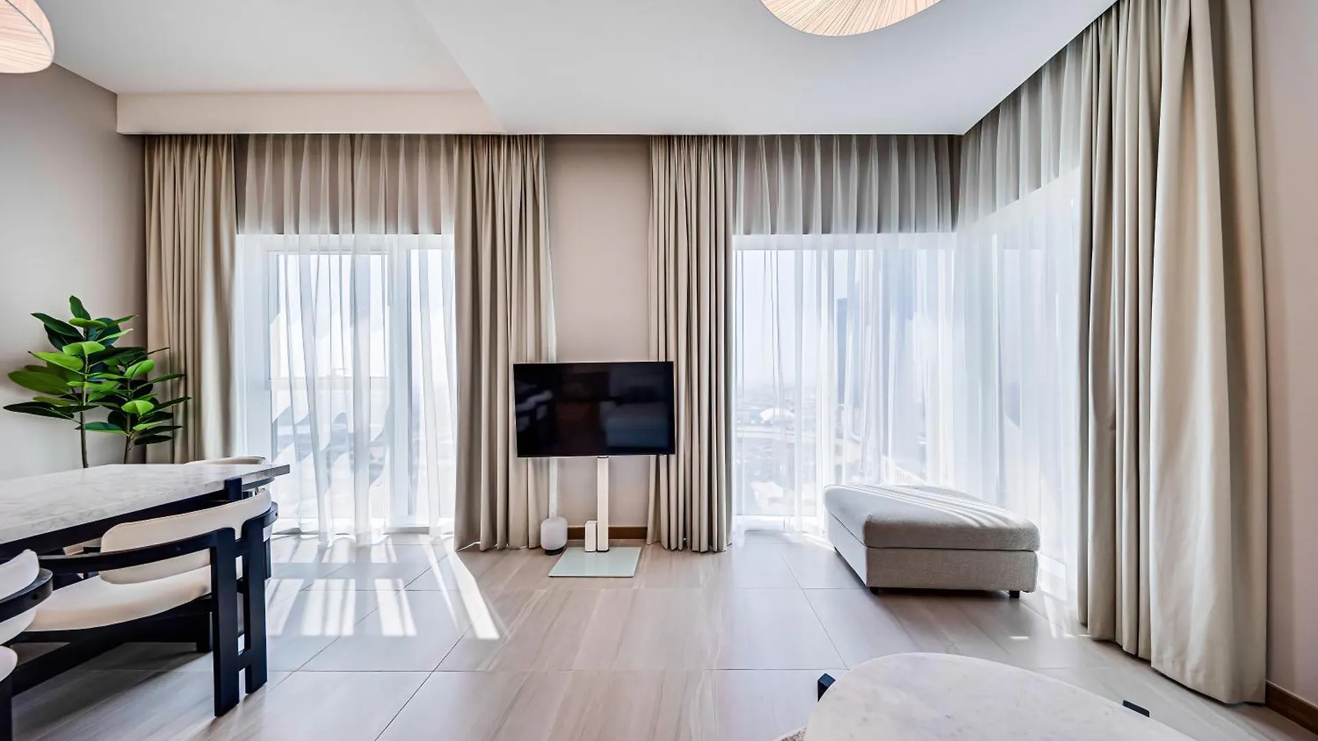 Luxury 3Bd Study In Missoni With Private Elevator Apartment Dubai 0*,