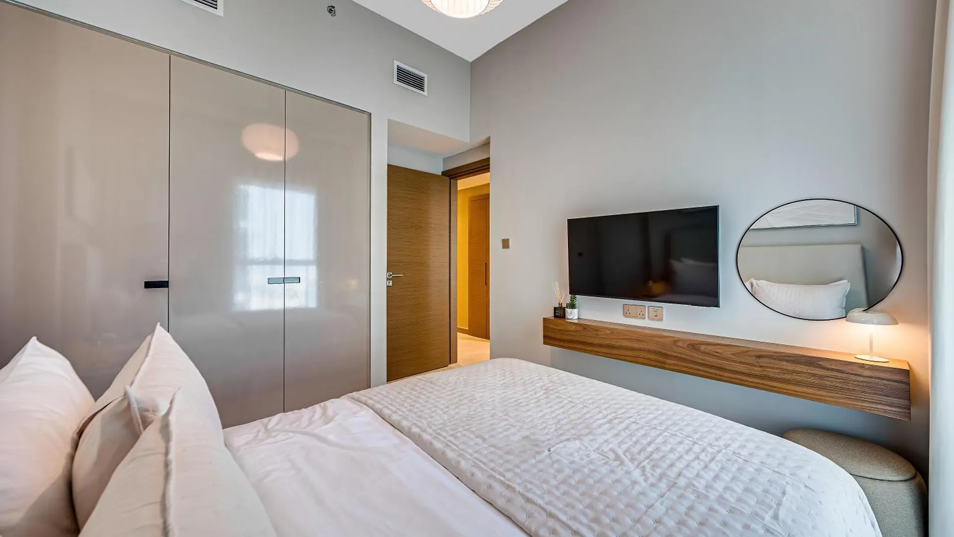 Luxury 3Bd Study In Missoni With Private Elevator Apartment Dubai